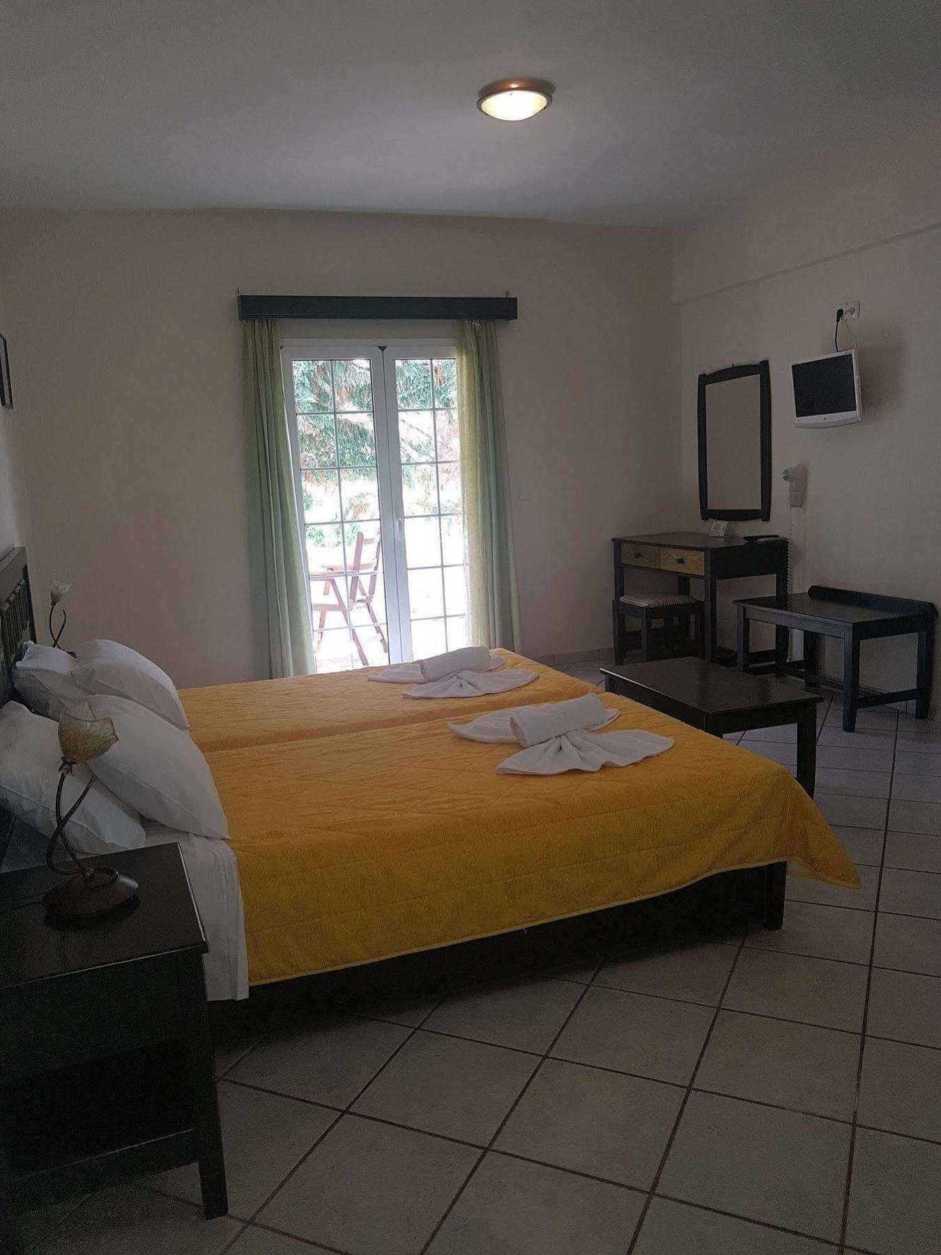 Pantonia Apartments Agia Pelagia  Экстерьер фото